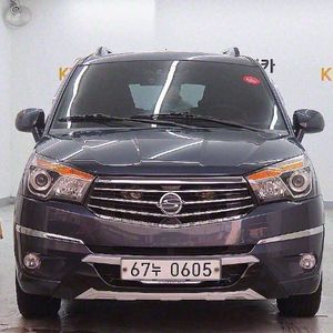@16년식 코란도 투리스모 2.2 4WD 9인승 TX