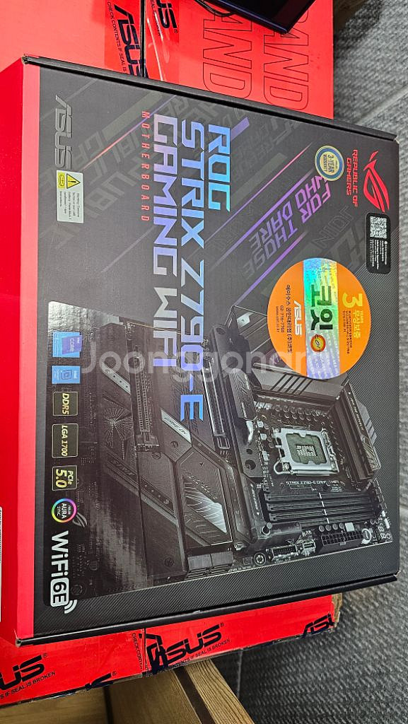 ASUS ROG STRIX Z790-E 메인보드 풀구성--1