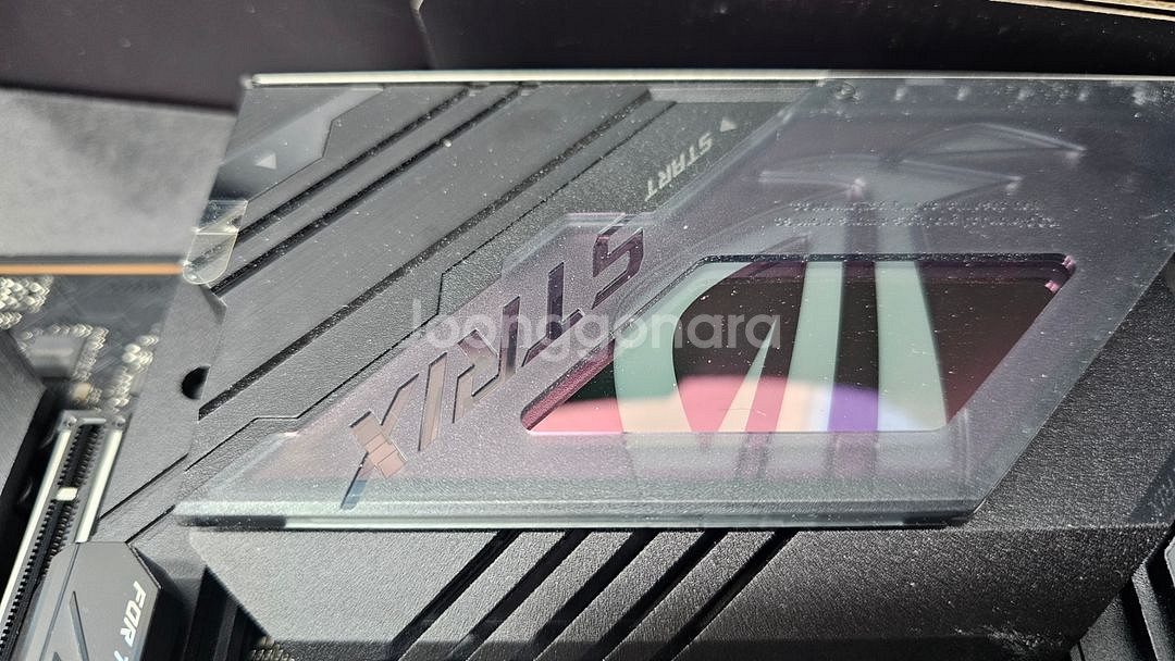 ASUS ROG STRIX Z790-E 메인보드 풀구성--8