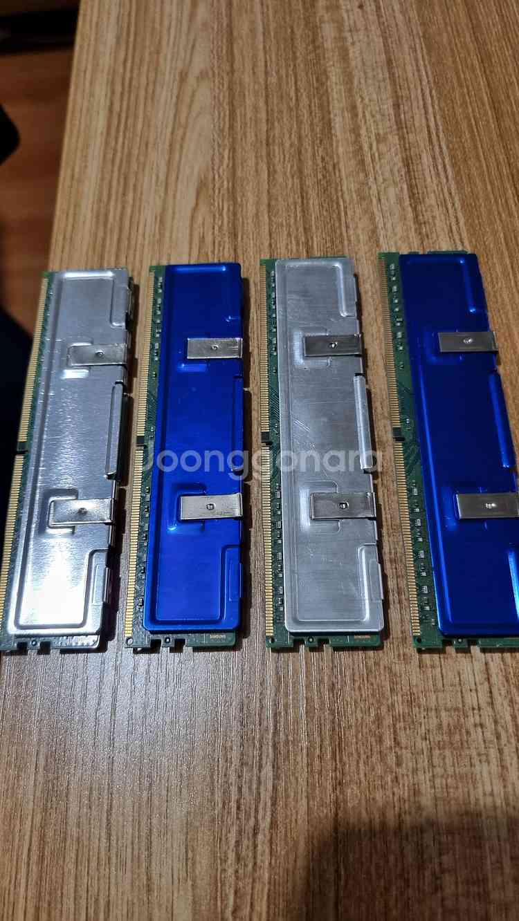 삼성 데스크탑 램 DDR4 16GB 2666 4개--0