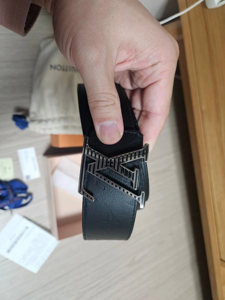 백화점구매 루이비통 벨트 판매합니다 이미지