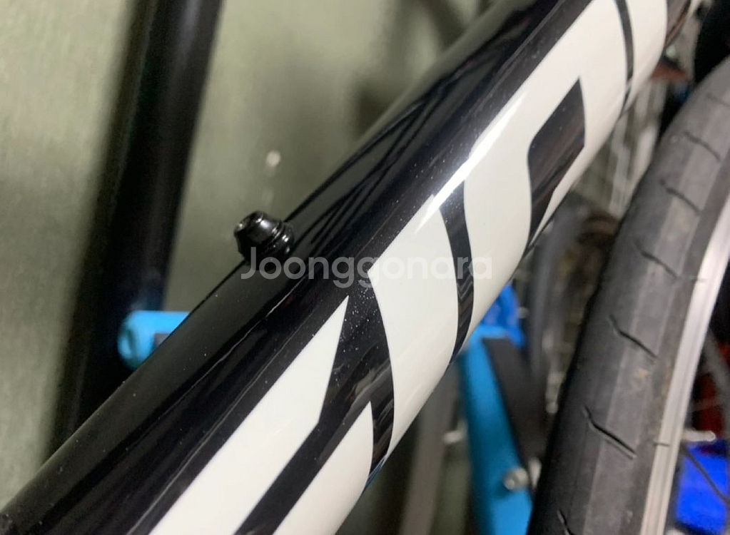 자이언트 컨텐드3 판매합니다.--1