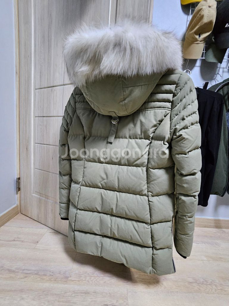 무스너클 여성패딩--1