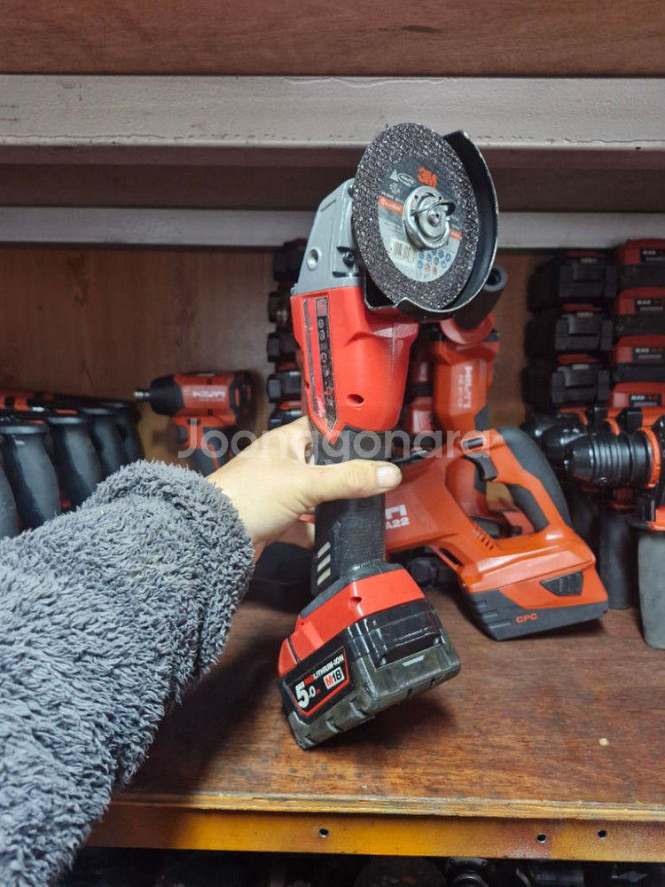 밀워키충전그라인더 M18 FSAG100.4인치 최상급.--6