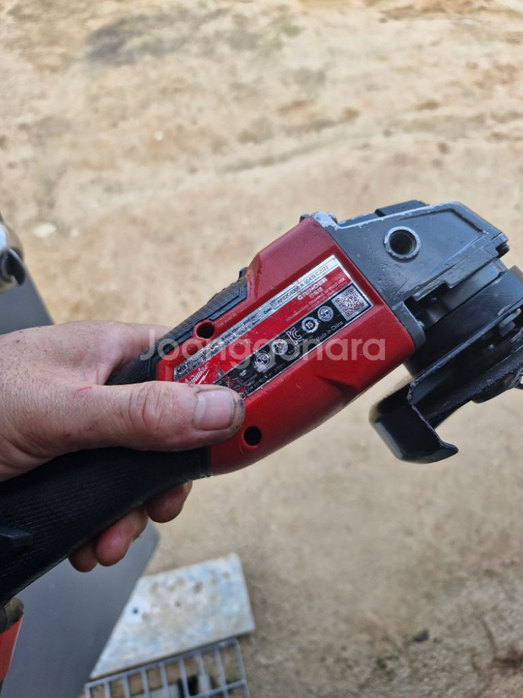 밀워키충전그라인더 M18 FSAG100.4인치 최상급.--7