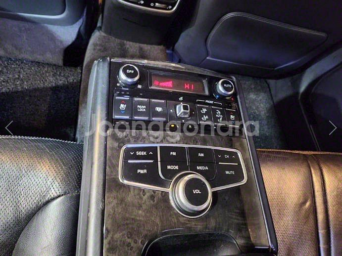 @17년식 더 뉴K9(KH) 3.8 GDI 이그제큐티--8