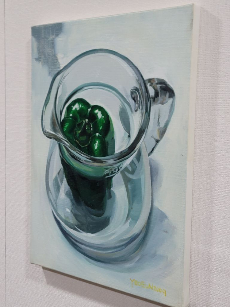 2009년 이여은작가 유화그림 유리속의 피망--3