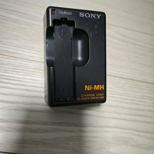 SONY 껌전지 충전기 BC-9HY2