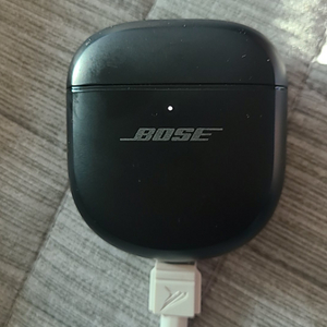 BOSE 보스 블루투스 이어폰 충전 케이스 본체만