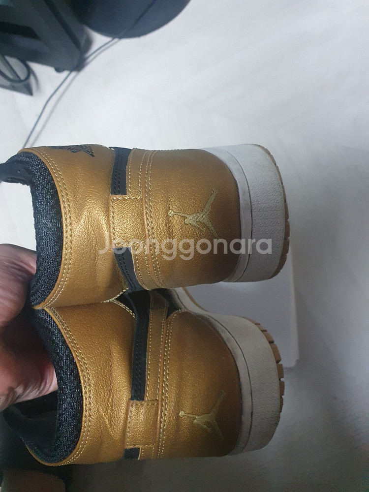 조던1 멜로 말도 안되는 가격에 급처!!!!--3