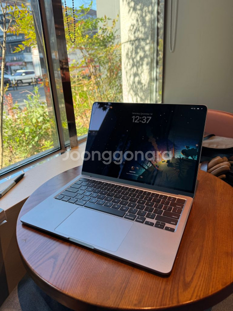 맥북에어 M2 13인치 기본형 배터리 100%--1