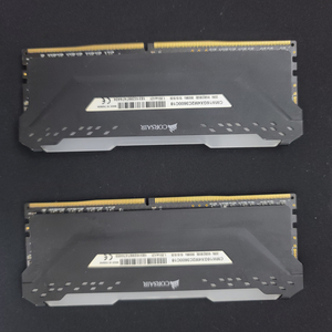 커세어 벤젠스 pro rgb ddr4 16G