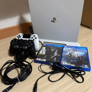 PS4 PRO CUH-7218B