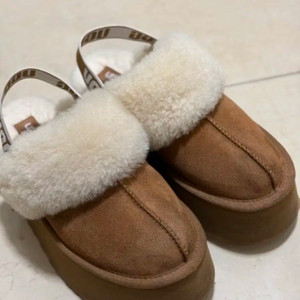 [UGG] 어그 펀케트 240mm