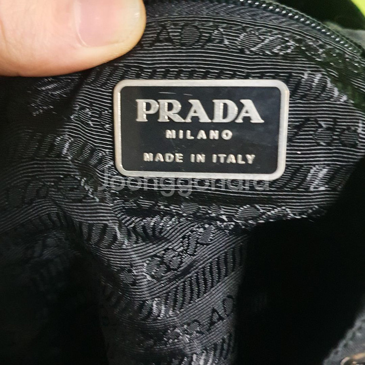 프라다 나일론 백팩 스몰(정품 감정)--4