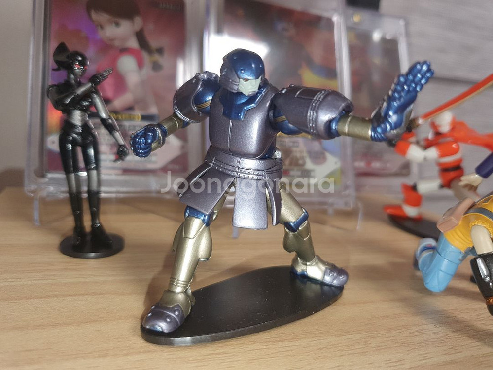 아이언키드 피규어--2