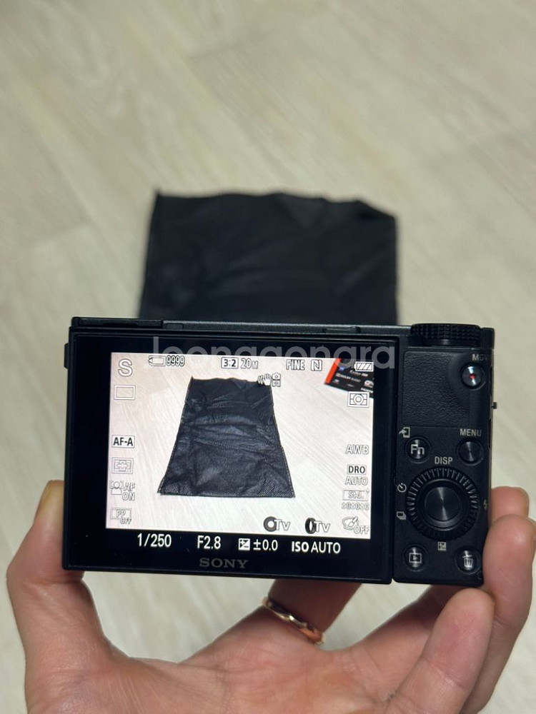 소니 rx100m6 팝니다--2
