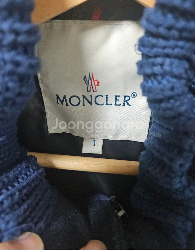 몽클레어 르블론 패딩 네이비--2