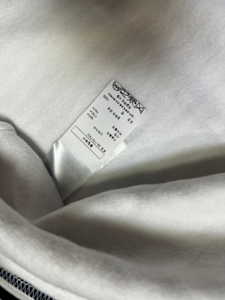 JW앤더슨 기모 티셔츠 (L)--5