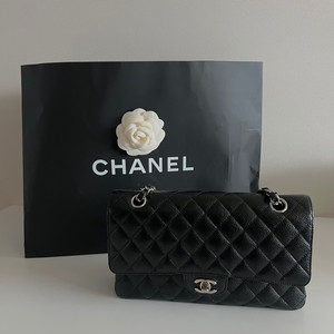 샤넬 클래식 백 미디움 캐비어 은장 CHANEL