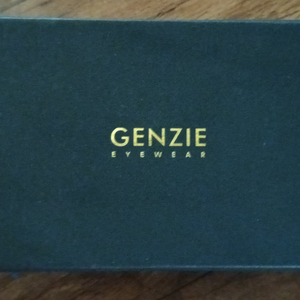 GENZIE EYEWEAR 투명뿔테안경