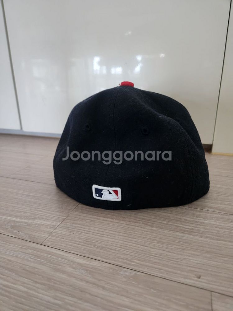 MLB 뉴에라 키즈 모자(4세정도 까지)거의새것--1