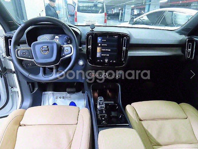 @21년식 XC40 2.0 B4 AWD 인스크립션 전--9