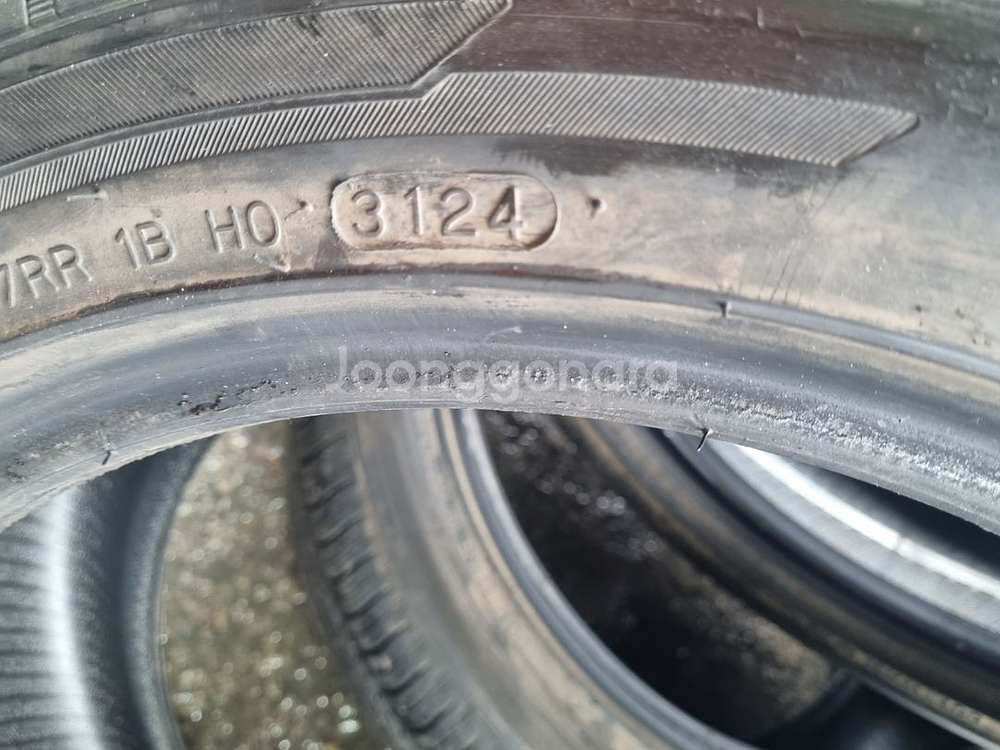 키너지GT 2254517 중고 타이어 팝니다--3