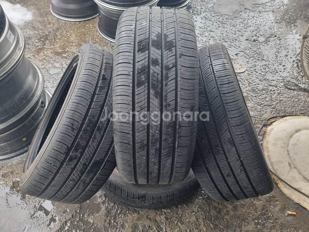 키너지GT 2254517 중고 타이어 팝니다--0