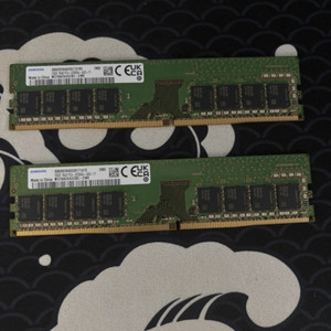 삼성 ddr4 3200 16gb 두개팝니다