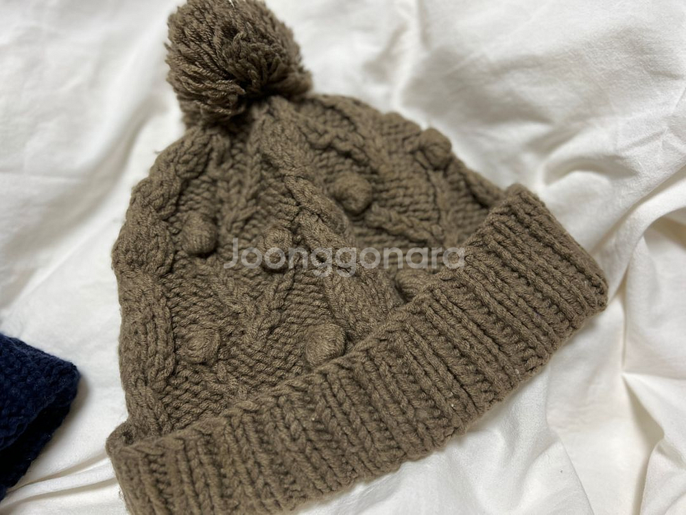 니트비니 방울털모자 방한모자 니트모자--3