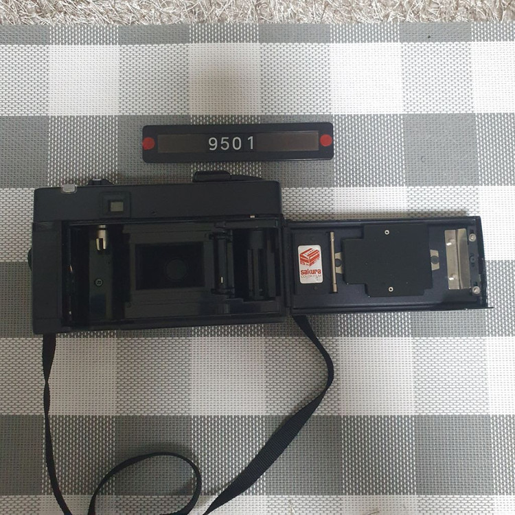 코니카 C 35 AF 필름카메라 이미지