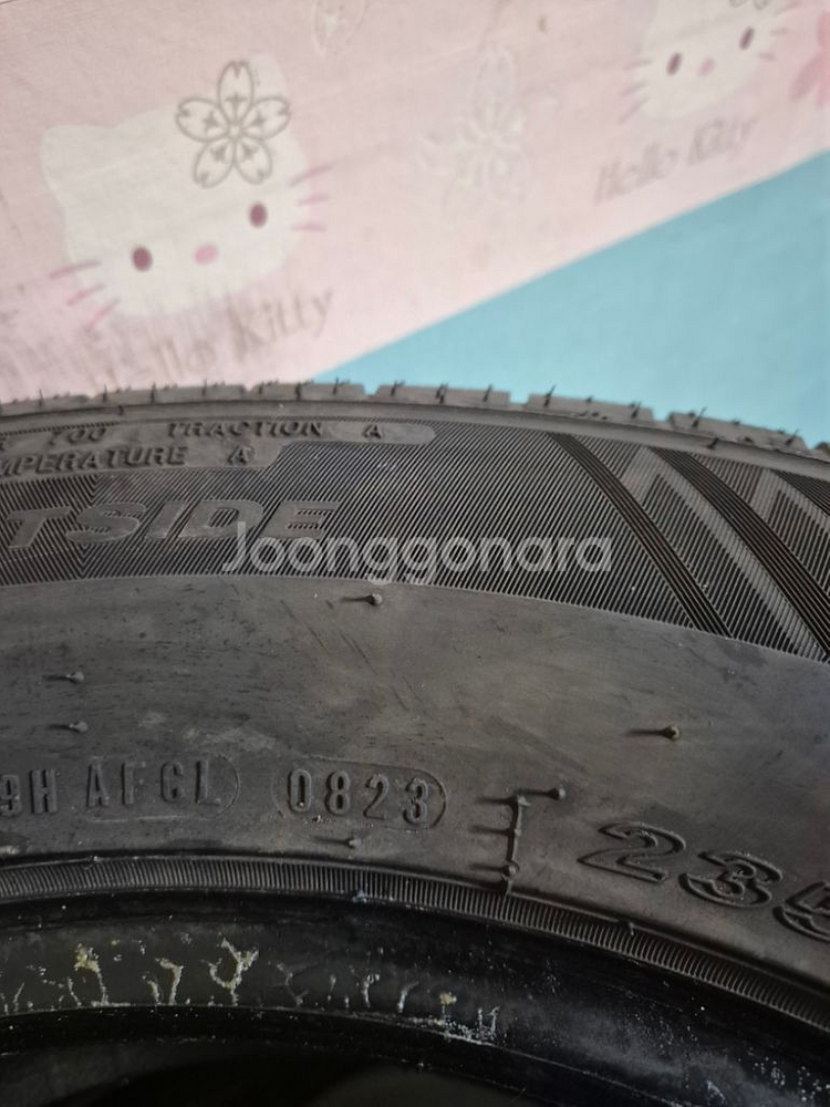 중고타이어 A급 넥센 최고급형 235 60R 17 2개--2