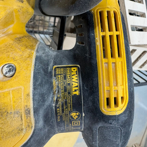 dewalt 디월트 샌딩기 dwe6423