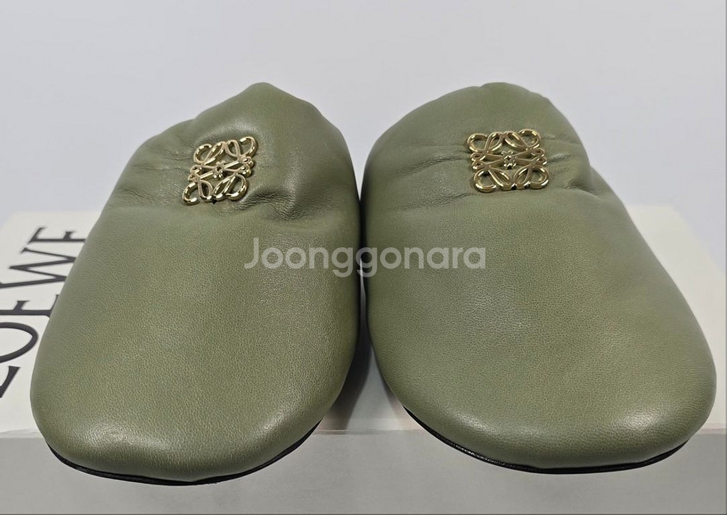 로에베 슬리퍼 ( 255~260 )--1