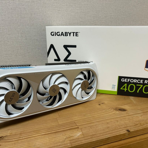 RTX 4070Ti AERO OC 12GB