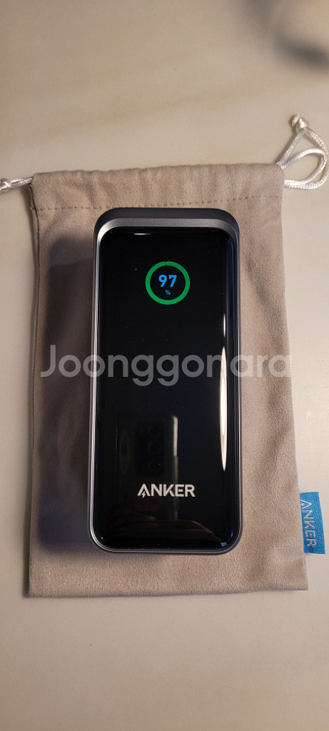 Anker A1336 파워뱅크 판매합니다.--5