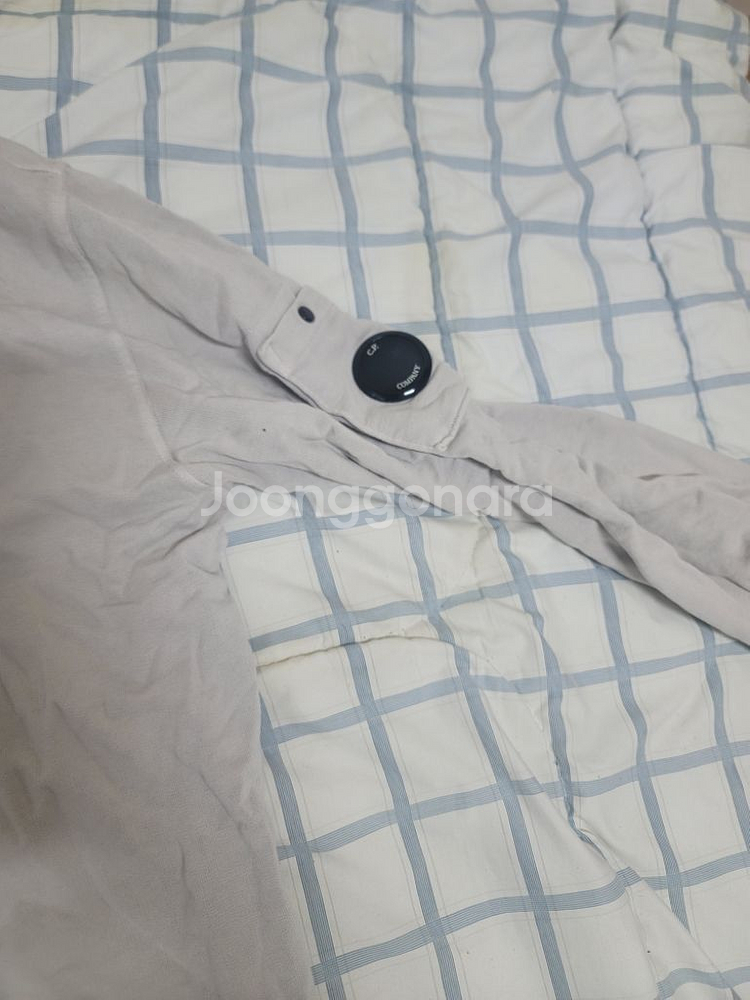 cp컴퍼니 라운드티--3