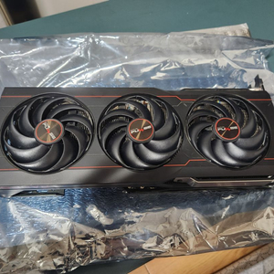 이엠텍 사파이어 rx6800