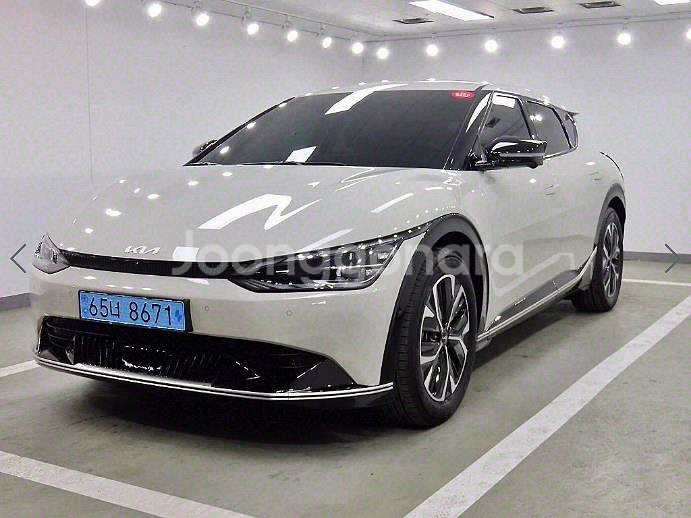 @21년식 EV6 롱 레인지 2WD 어스 전국최저가격--1