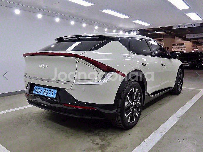 @21년식 EV6 롱 레인지 2WD 어스 전국최저가격--3