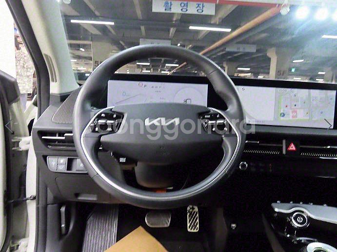 @21년식 EV6 롱 레인지 2WD 어스 전국최저가격--8