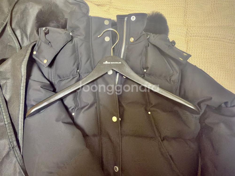 (23FW) 무스너클 클라우드 봄버 패딩 팔아요.--6