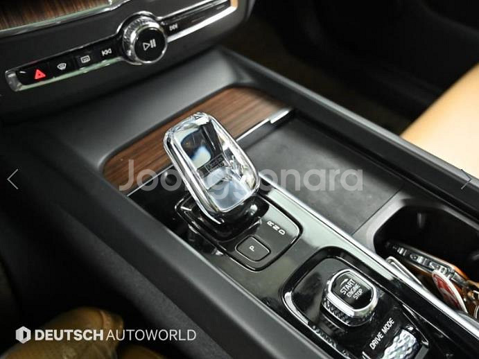 @21년식 XC60(2세대) T8 AWD 인스크립션--8