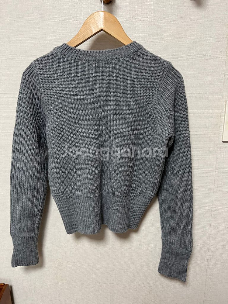 니트스웨터 크롭니트 거의새거--6