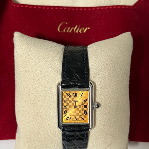 [Cartier] 까르띠에 머스트 드 탱크 LM 한정판