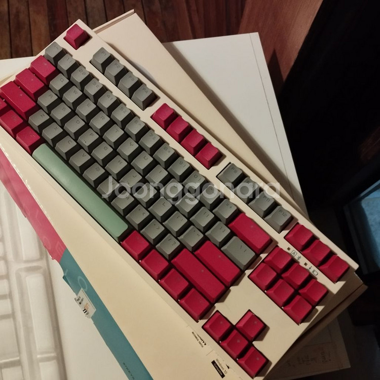 레오폴드 fc750r bt 커스텀키보드 체리갈축 땅딸기--1