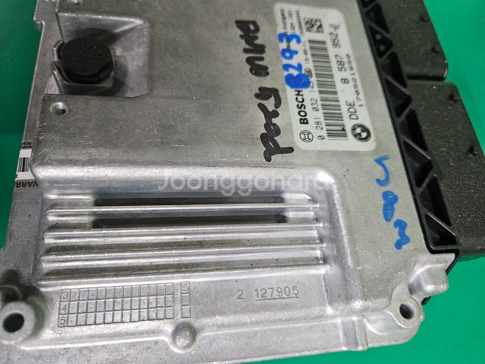 BMW520d f10 DDE ECU 15만원--1