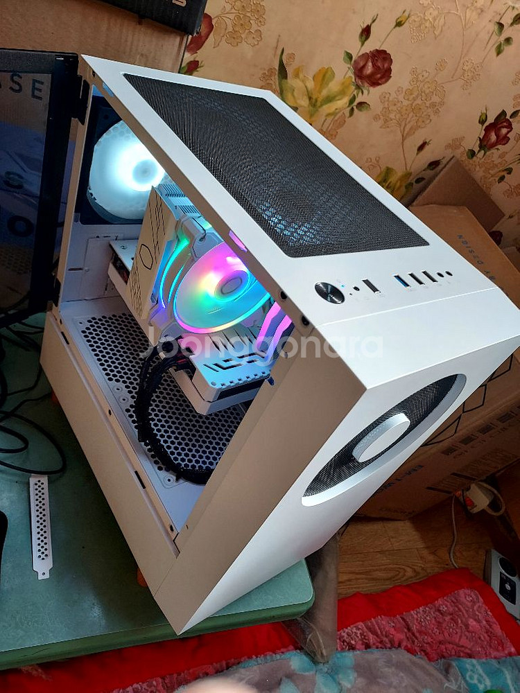 라이젠7 5700x 3d 컴퓨터 본체--1