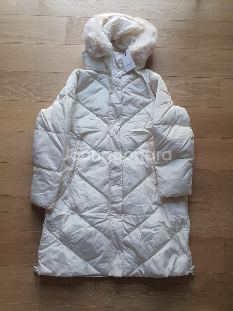 (새상품) 베르니스 크림색 롱패딩 1사이즈--6